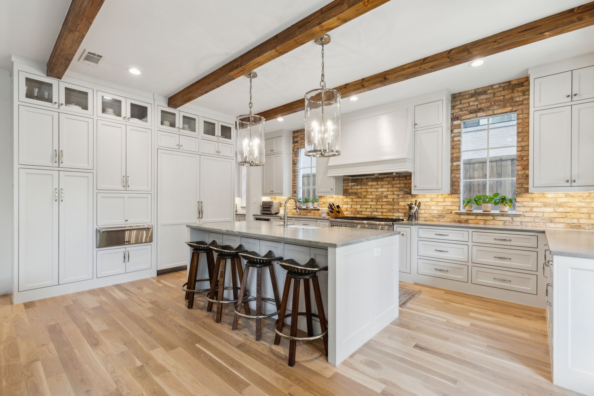 6622 Blue Valley Lane Dallas TX 75214
