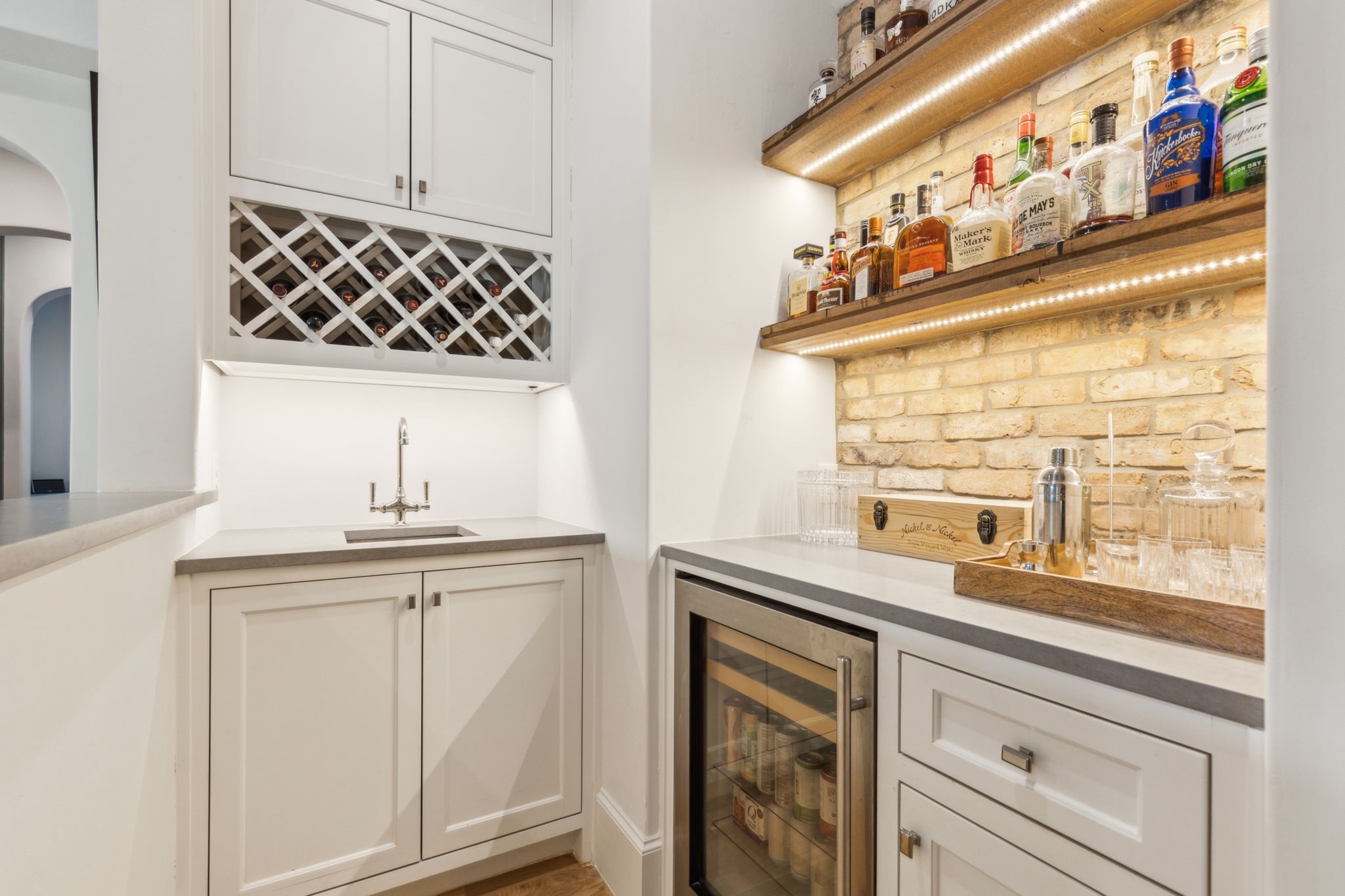 6622 Blue Valley Lane Dallas TX 75214