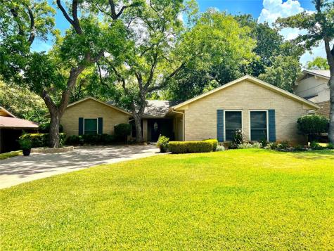 2205 Shady Meadow Court Arlington TX 76013