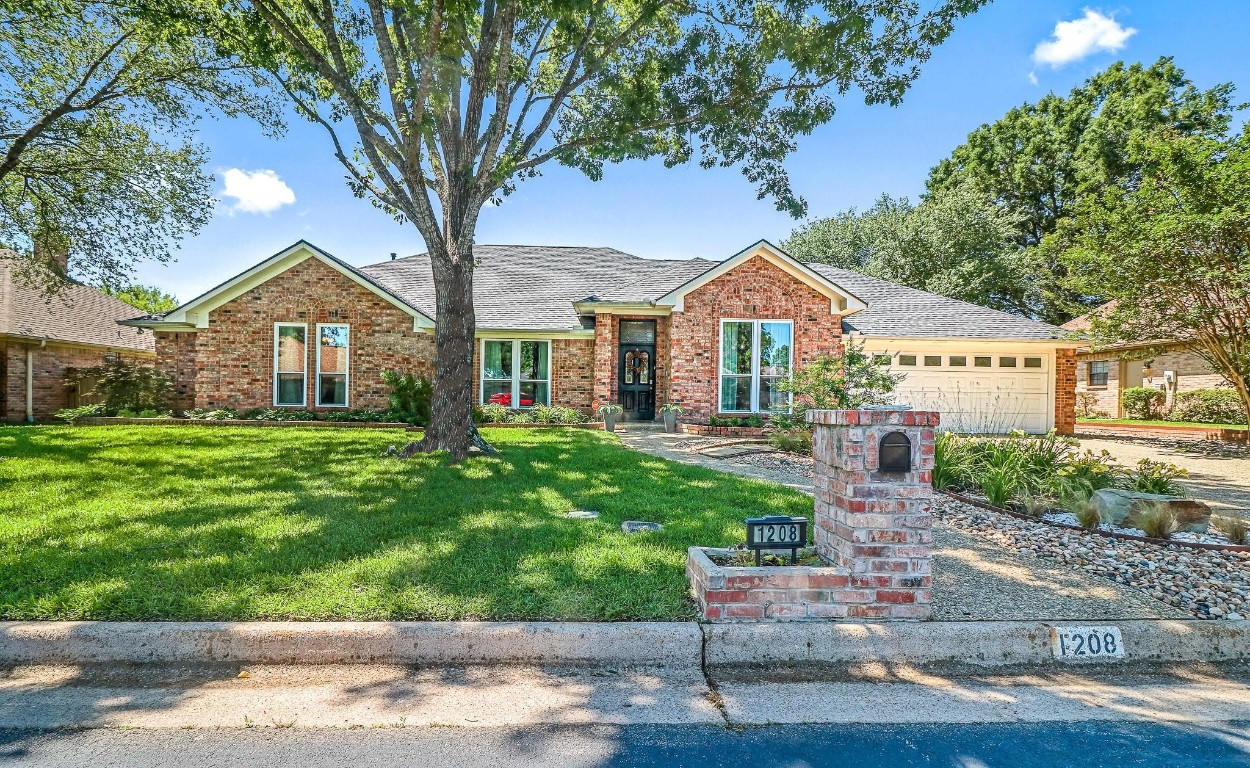 1208 W Rieck Road Tyler TX 75703