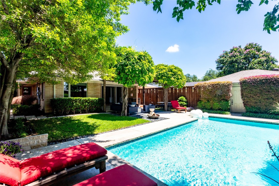 6434 Sudbury Drive Dallas TX 75214