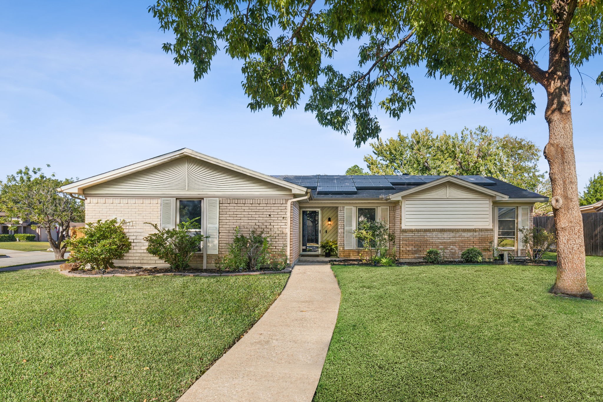 3101 Meadow Wood Lane Bedford TX 76021