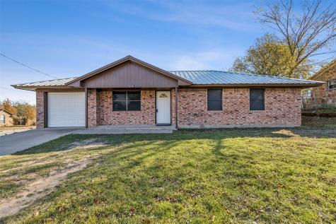 1614 Madison Street Weatherford TX 76086
