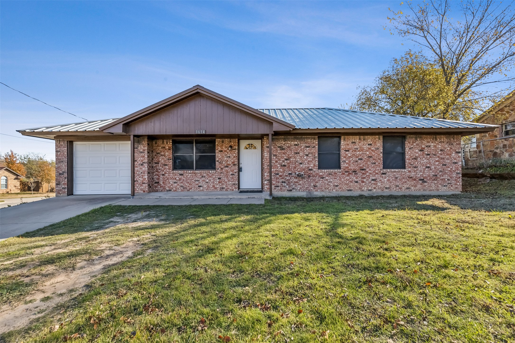 1614 Madison Street Weatherford TX 76086