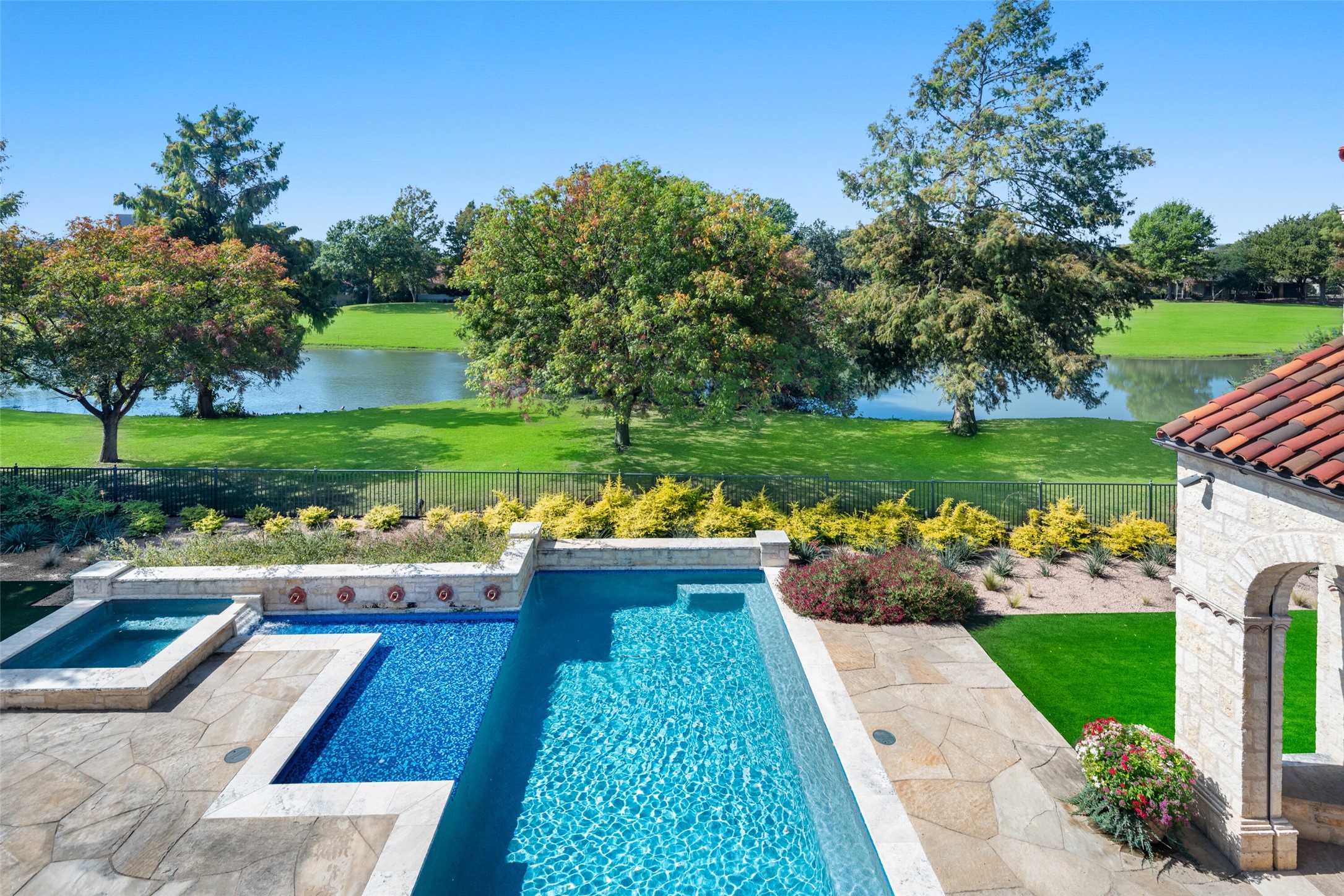 31 Abbey Woods Lane Dallas TX 75248