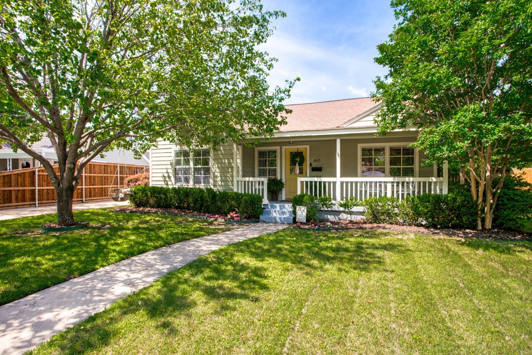845 Springbrook Drive Fort Worth TX 76107