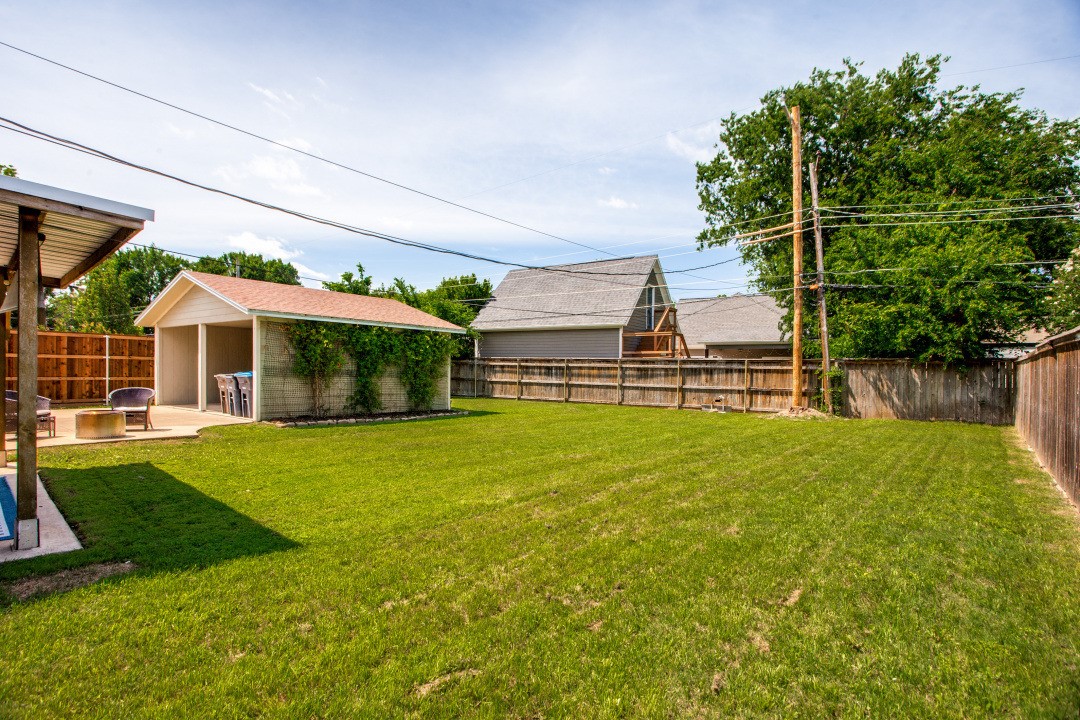 845 Springbrook Drive Fort Worth TX 76107