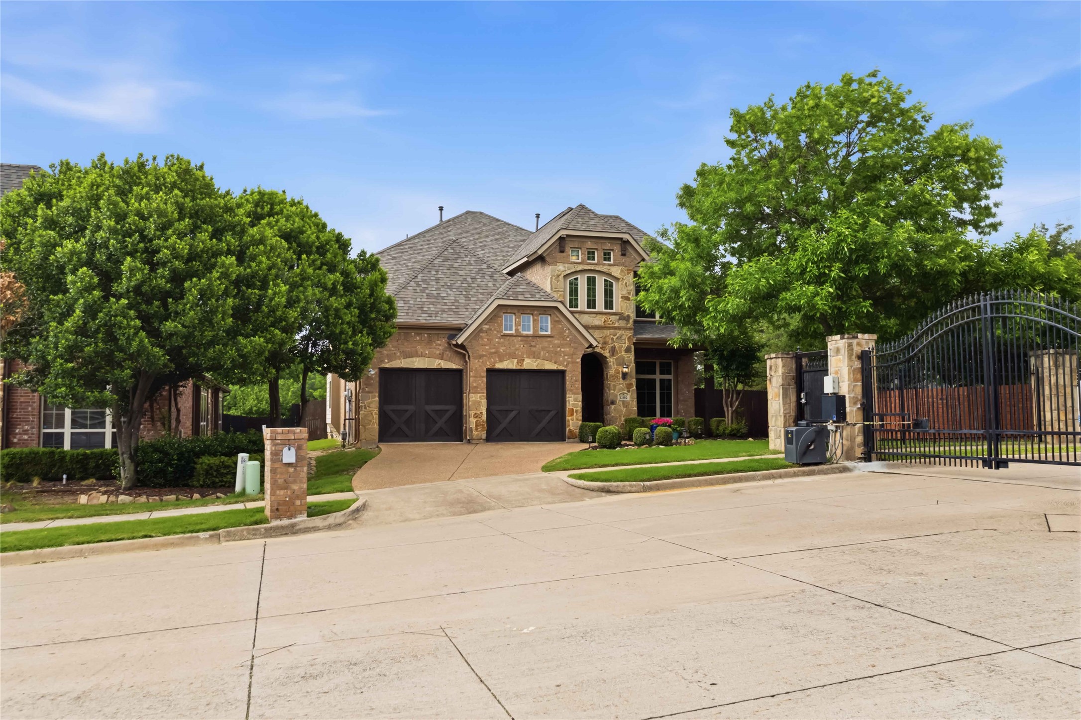 12102 Jackson Creek Drive Dallas TX 75243