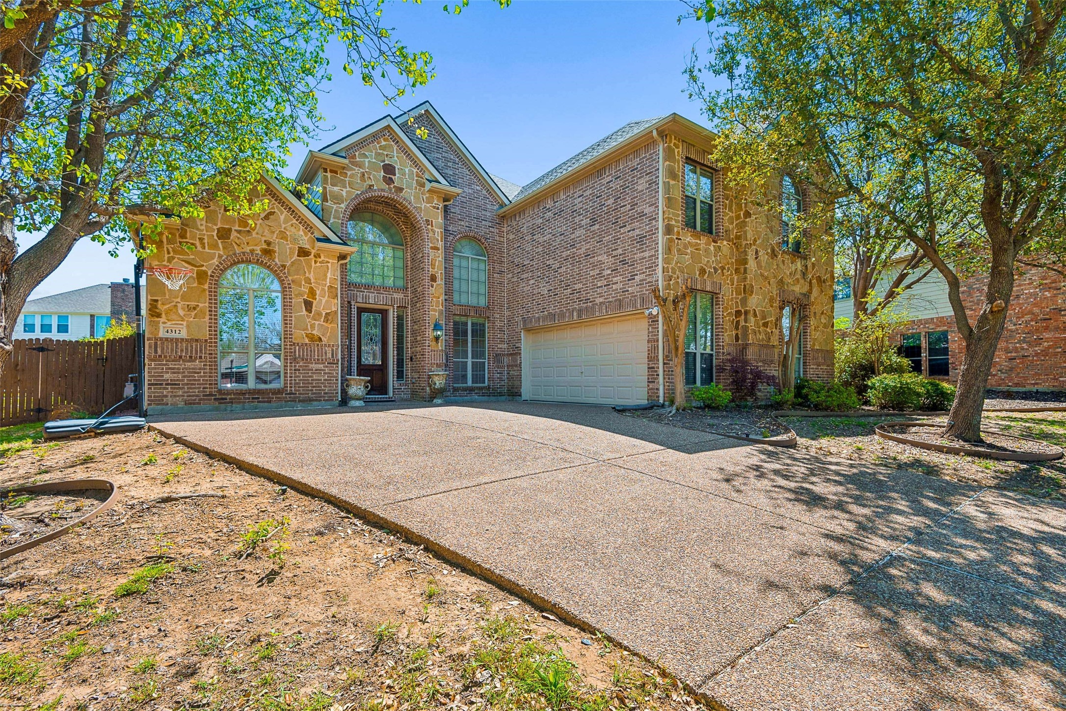 4312 Crestview Lane Mansfield TX 76063