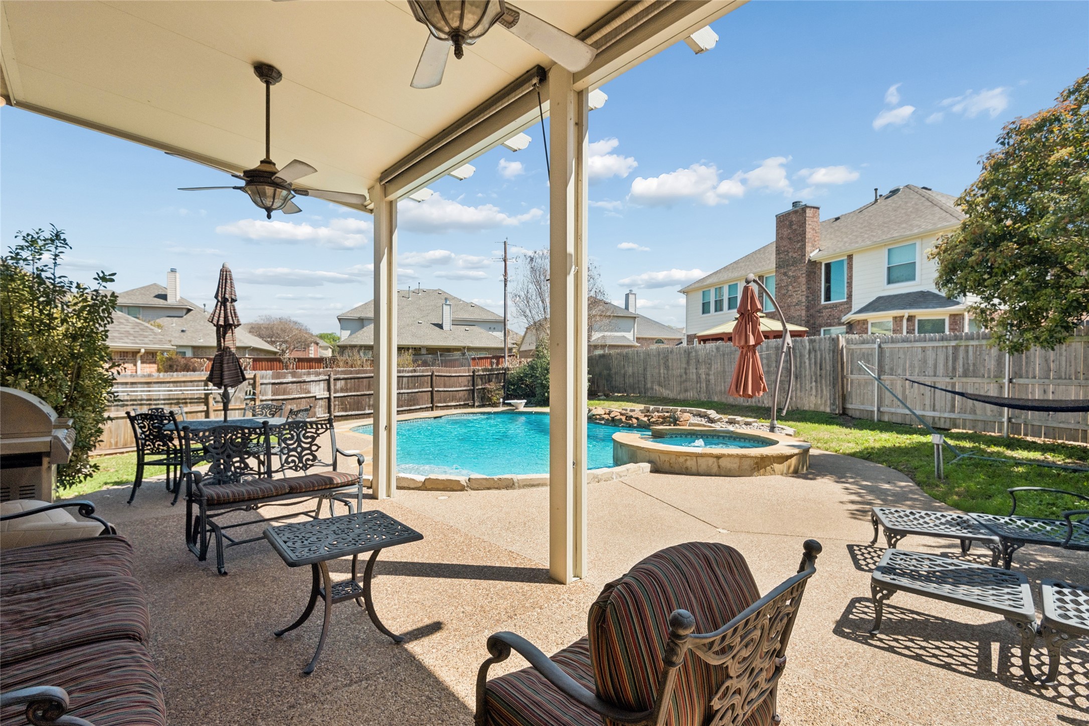 4312 Crestview Lane Mansfield TX 76063