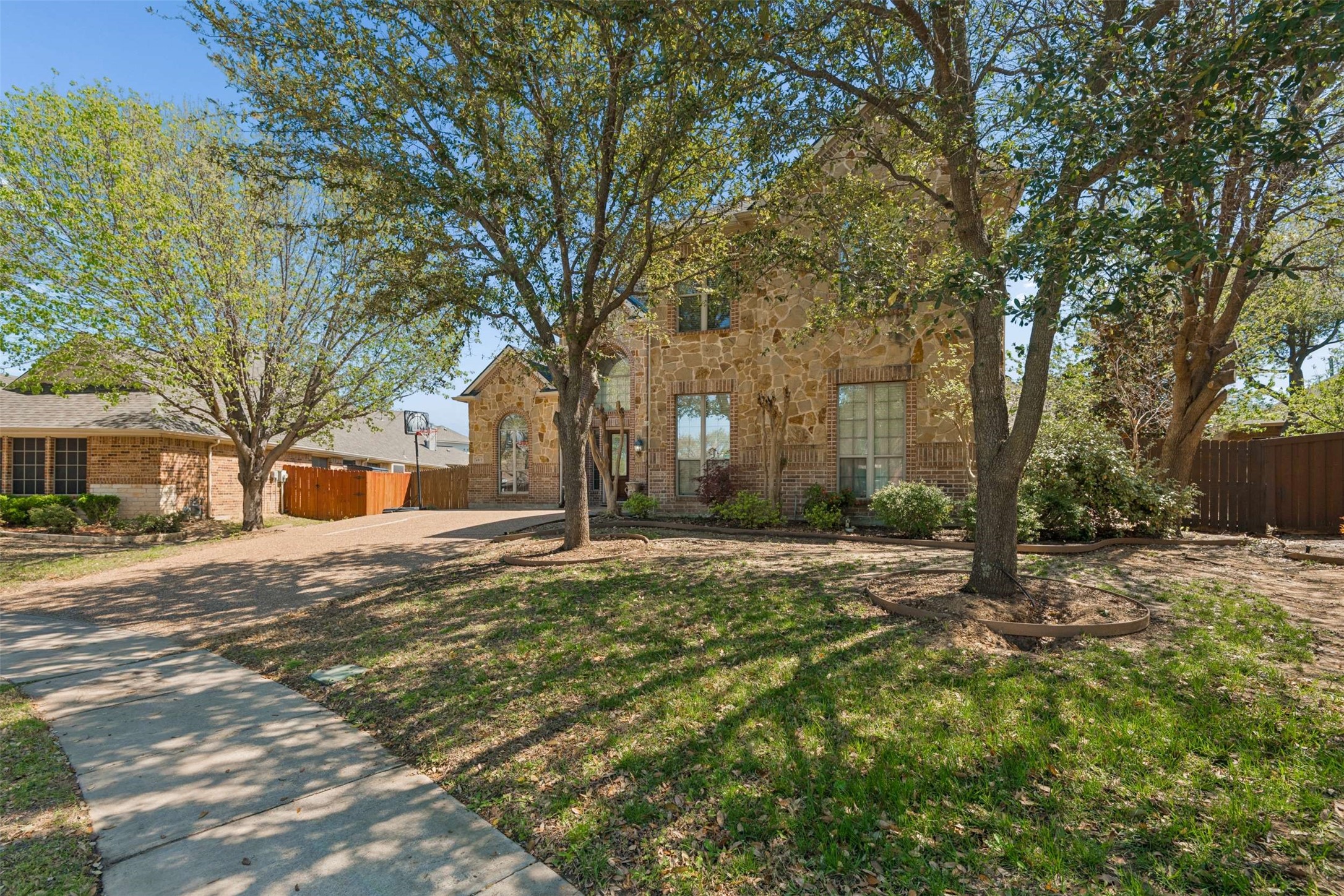 4312 Crestview Lane Mansfield TX 76063