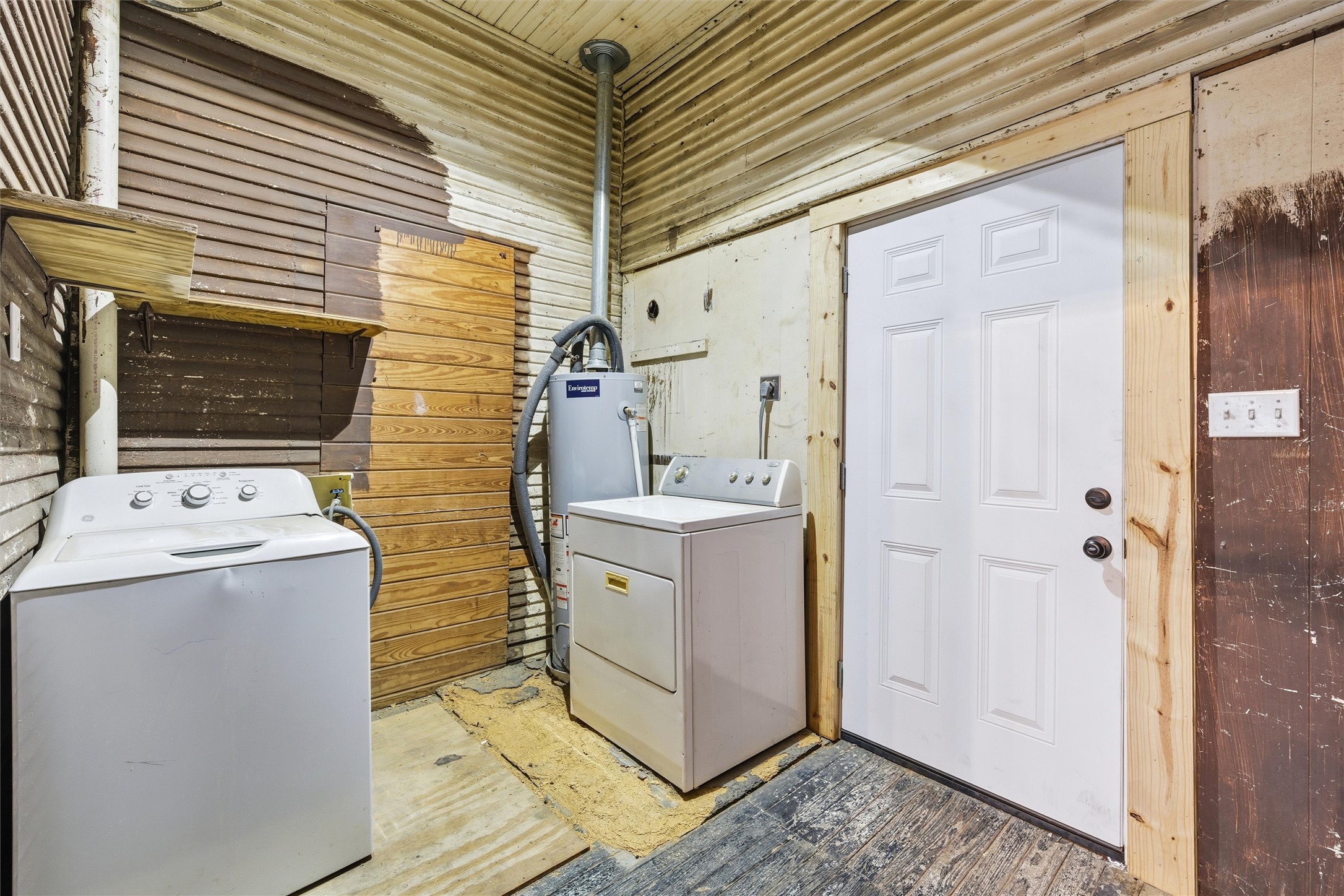 602 Cedar Street Lott TX 76656