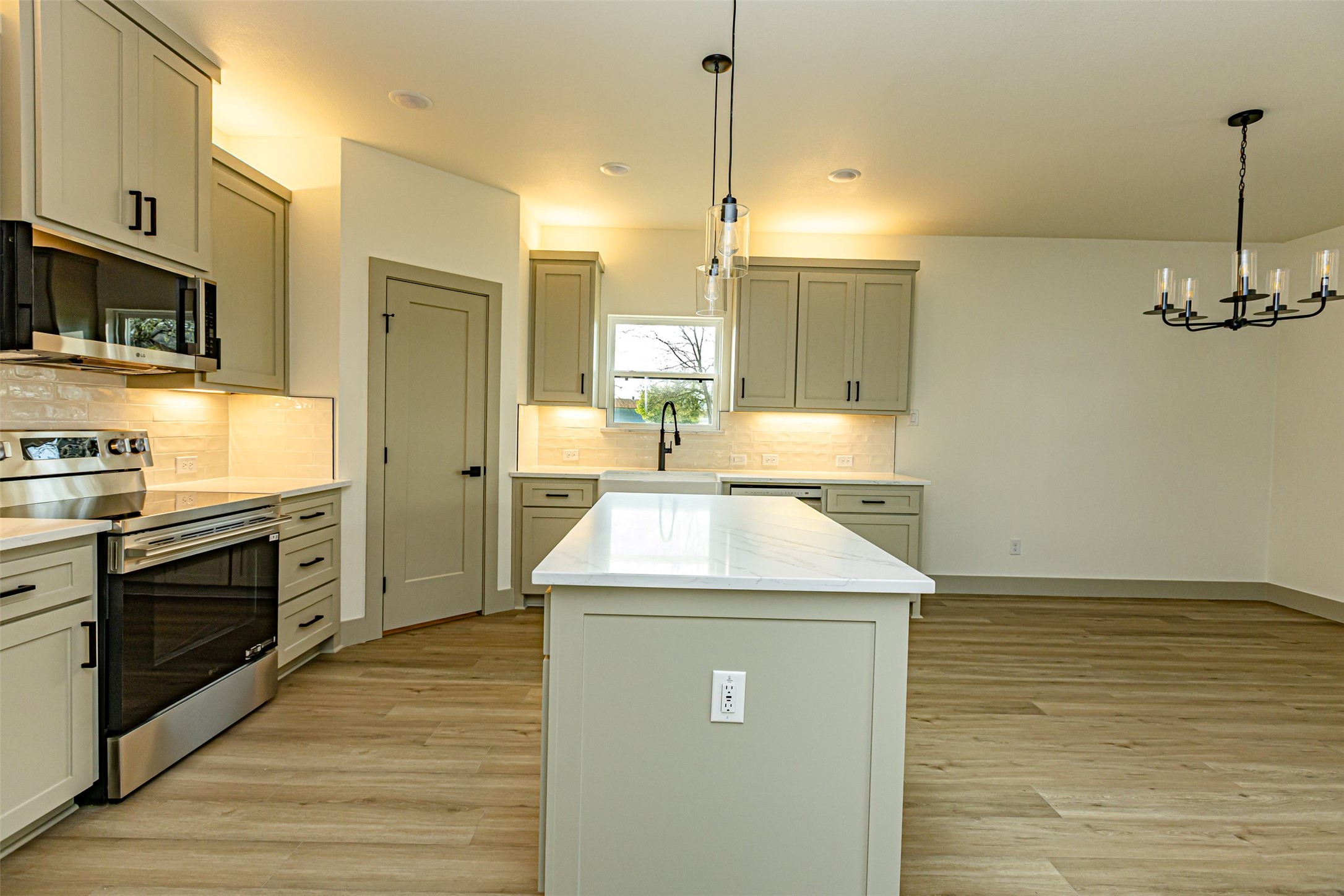 201 Grandview Street Cleburne TX 76031