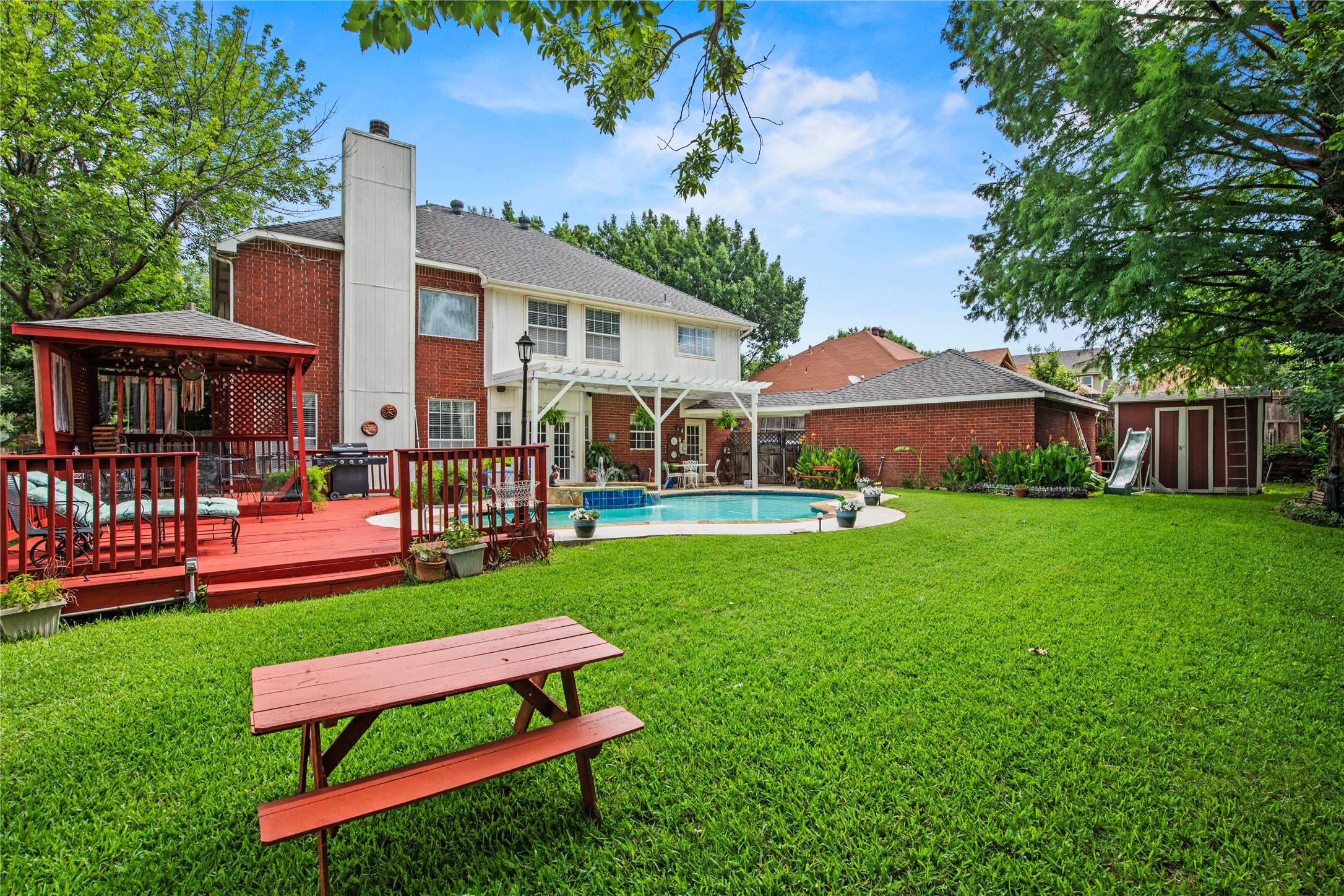 7604 Oak Knoll Drive North Richland Hills TX 76182