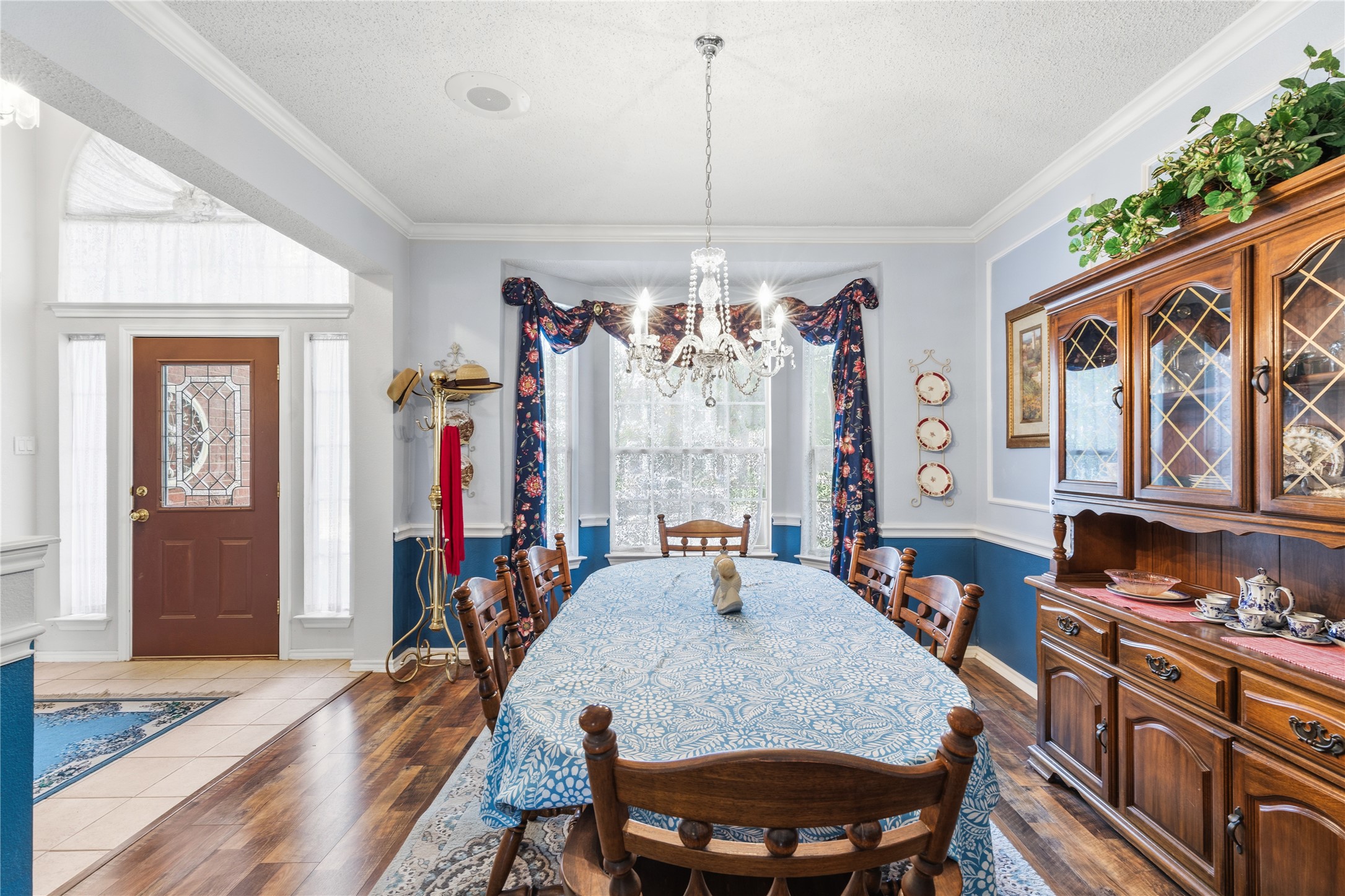 7604 Oak Knoll Drive North Richland Hills TX 76182