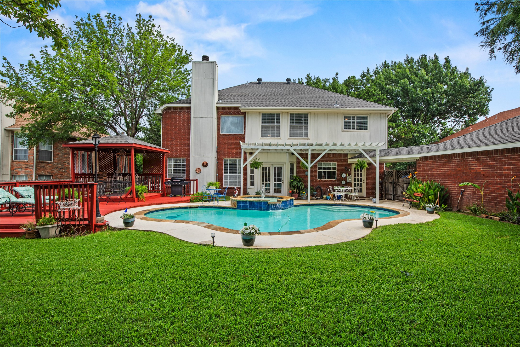7604 Oak Knoll Drive North Richland Hills TX 76182