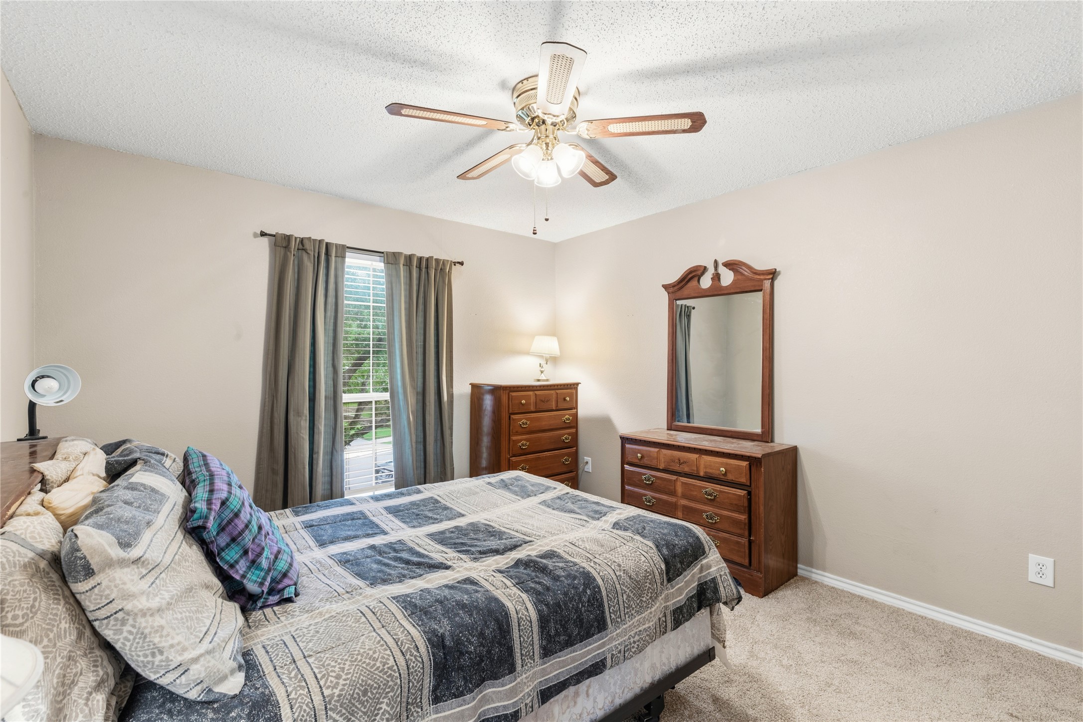 7604 Oak Knoll Drive North Richland Hills TX 76182