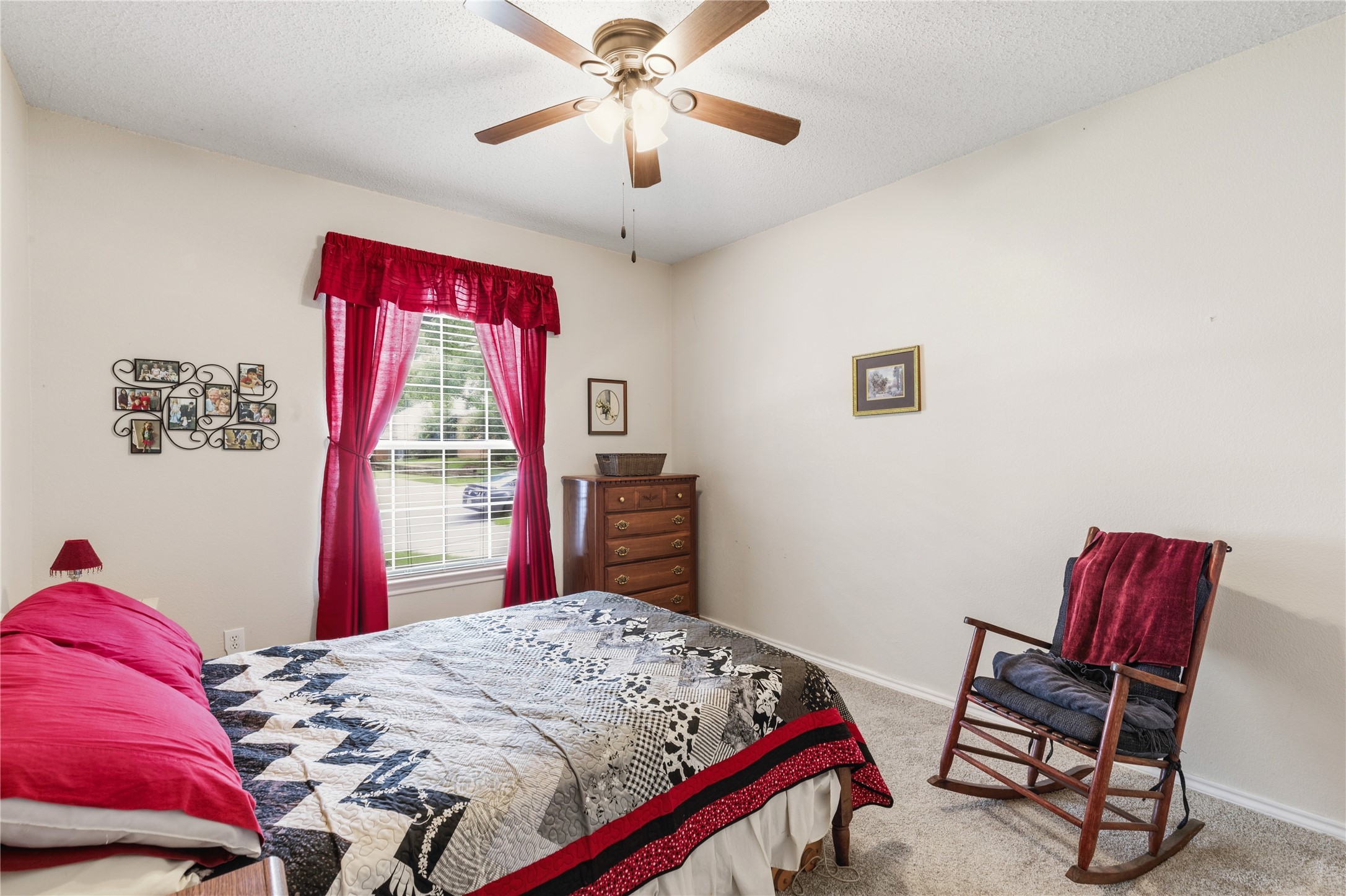 7604 Oak Knoll Drive North Richland Hills TX 76182