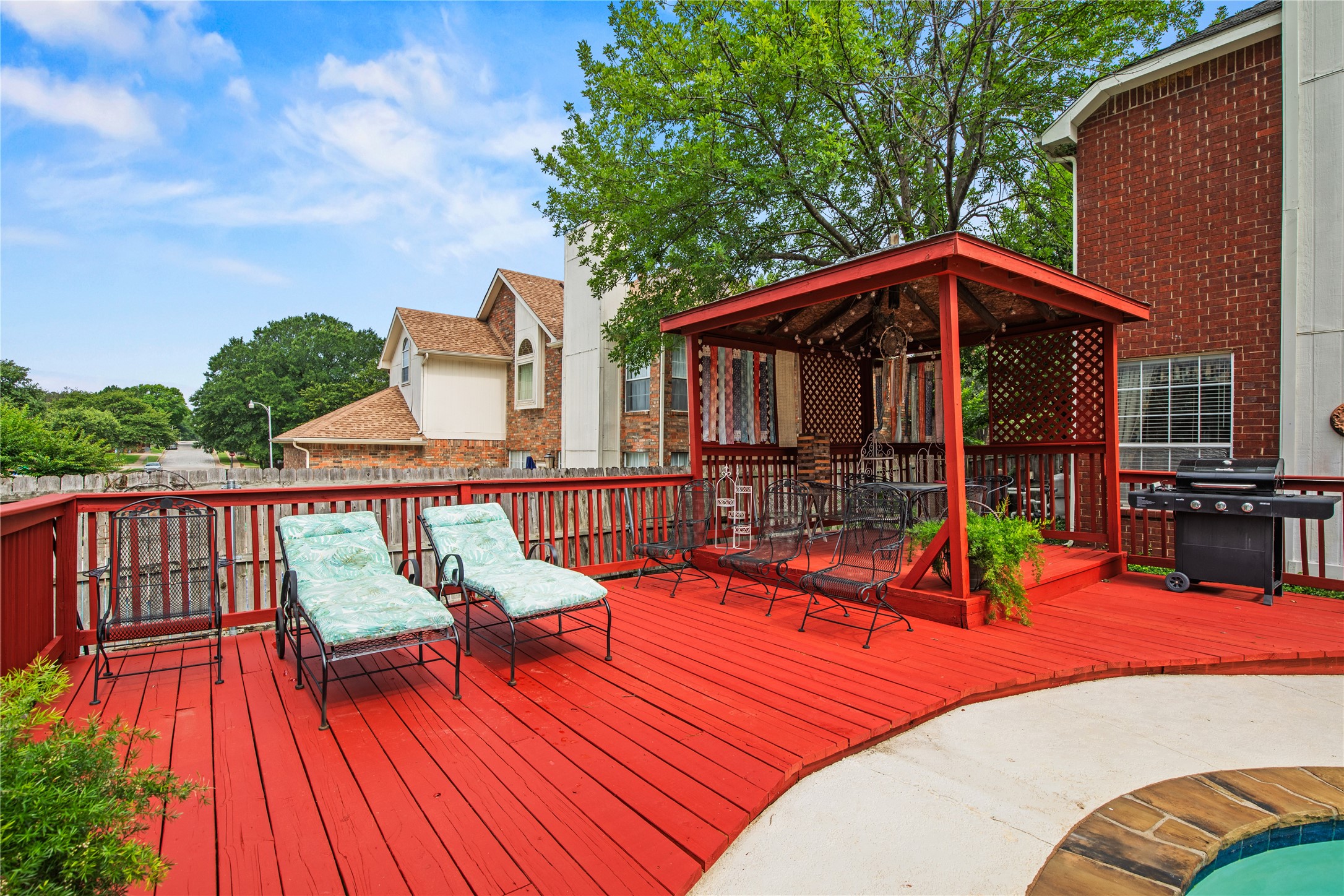 7604 Oak Knoll Drive North Richland Hills TX 76182
