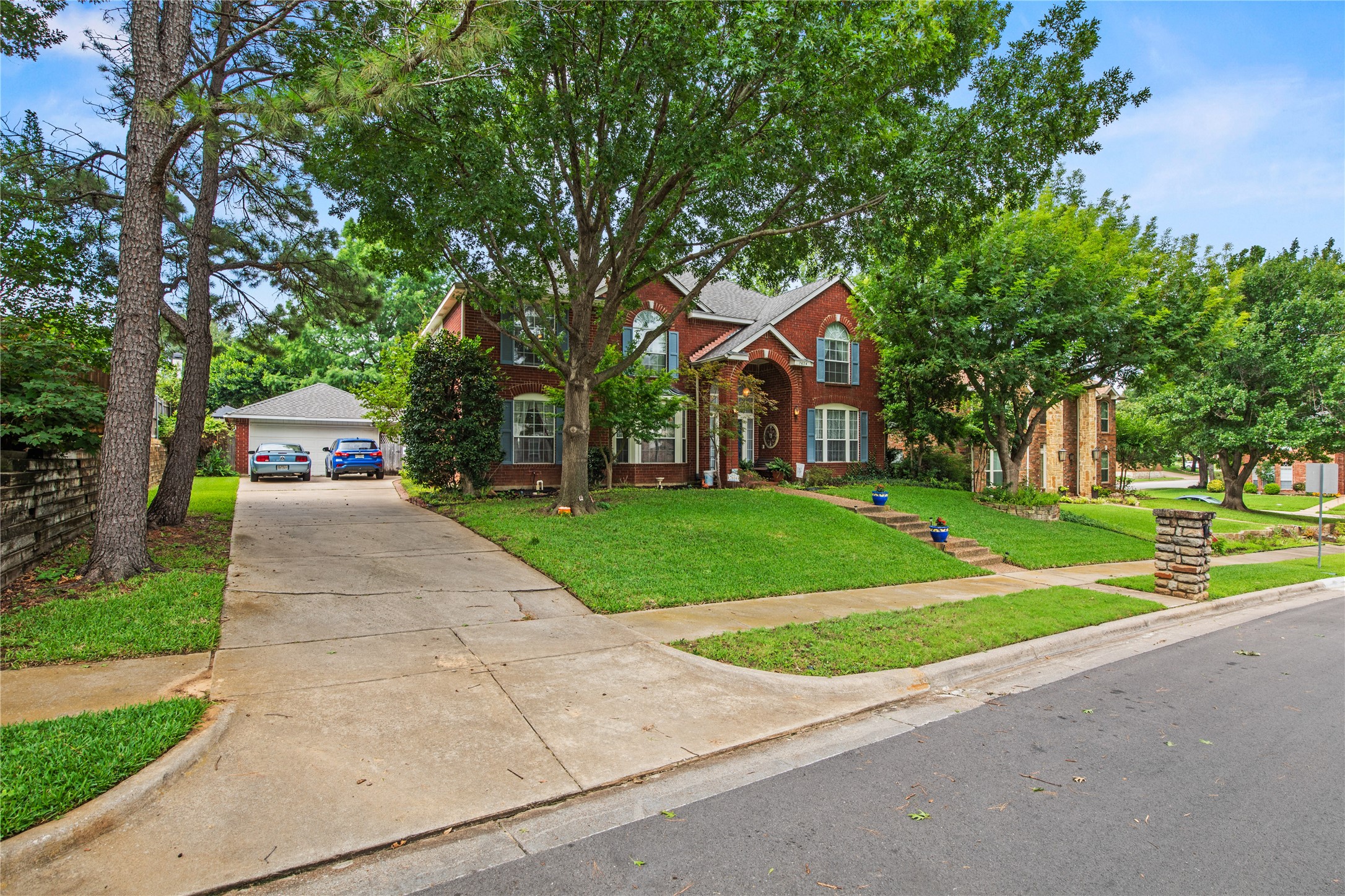 7604 Oak Knoll Drive North Richland Hills TX 76182