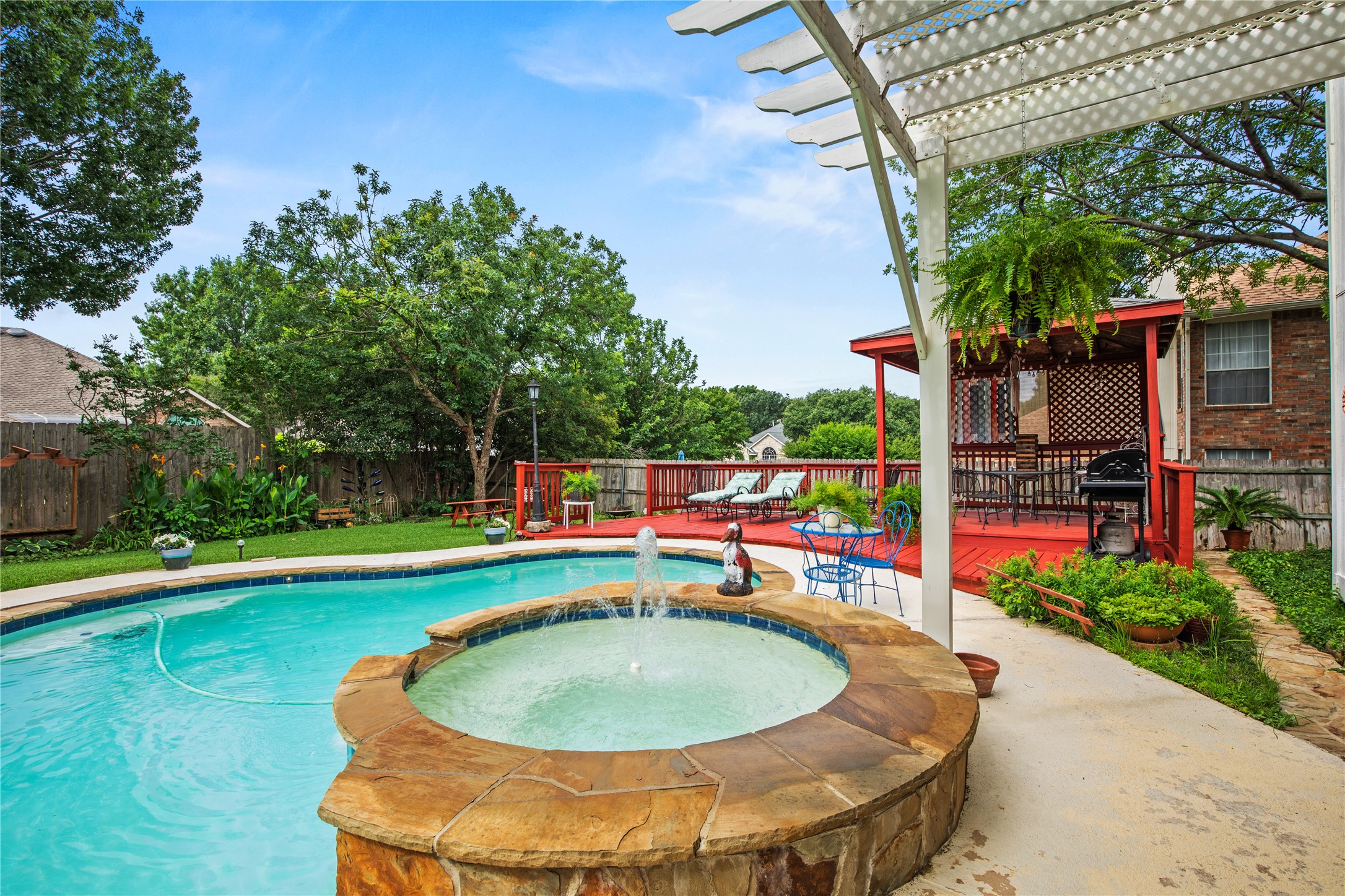 7604 Oak Knoll Drive North Richland Hills TX 76182