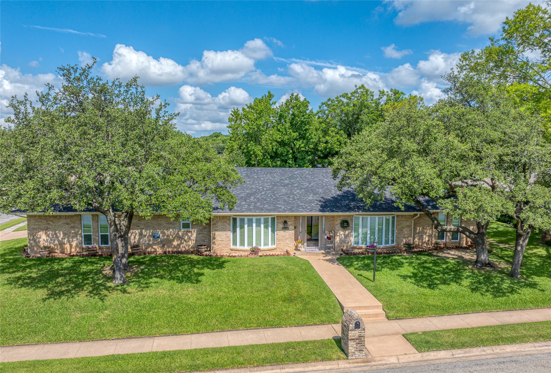 1649 Crescent Drive Sherman TX 75092
