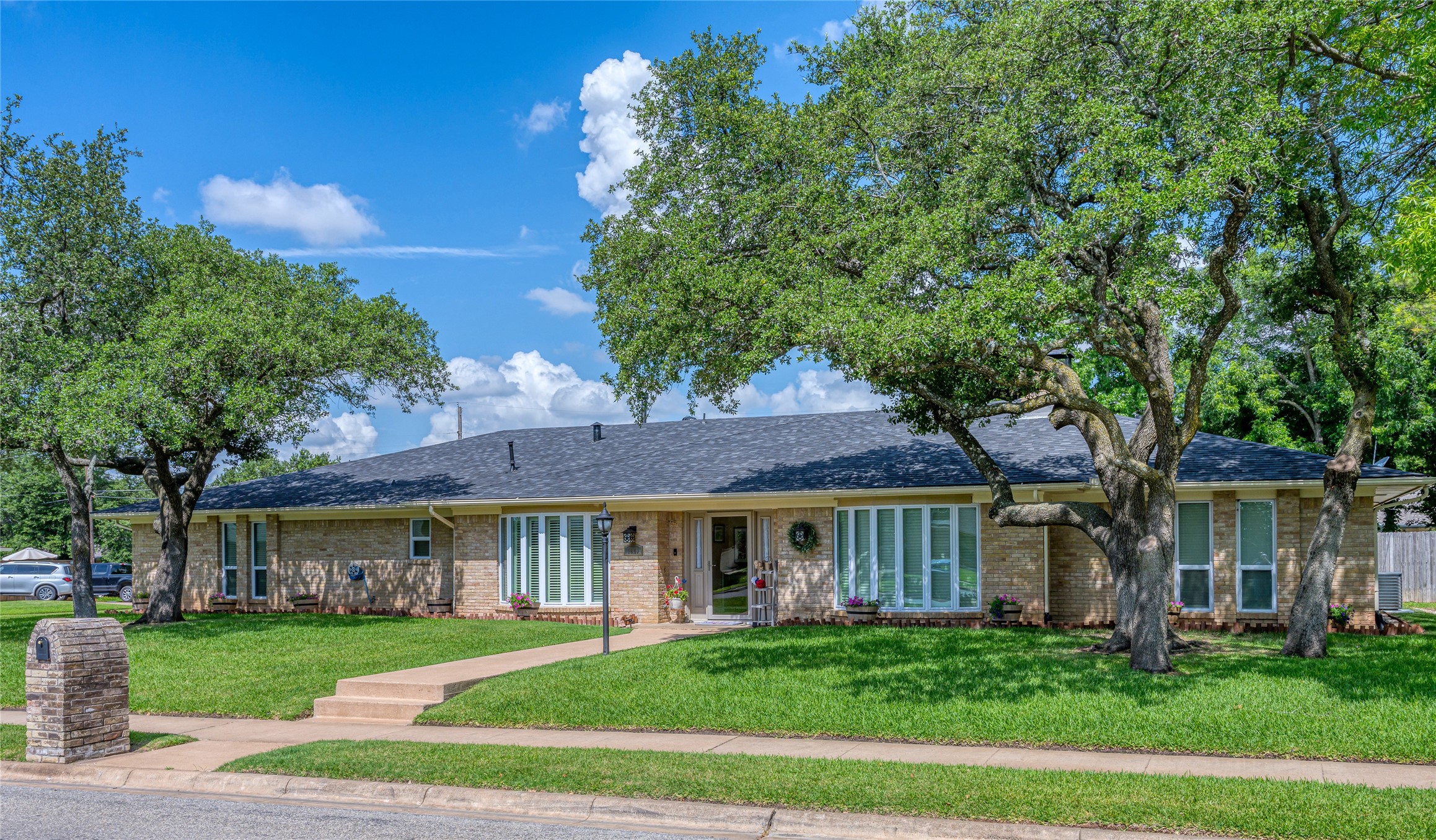 1649 Crescent Drive Sherman TX 75092