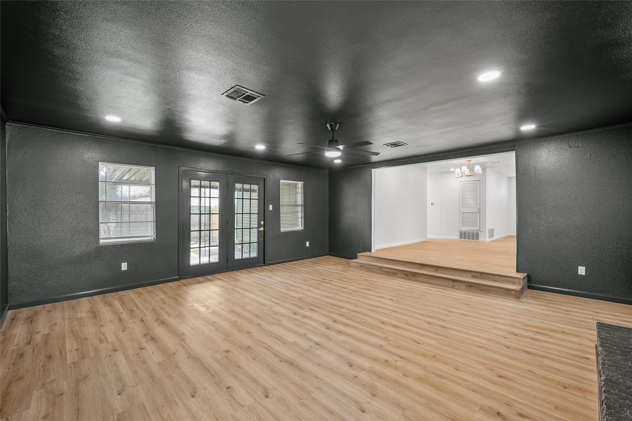 535 N Stefka Drive Robinson TX 76706