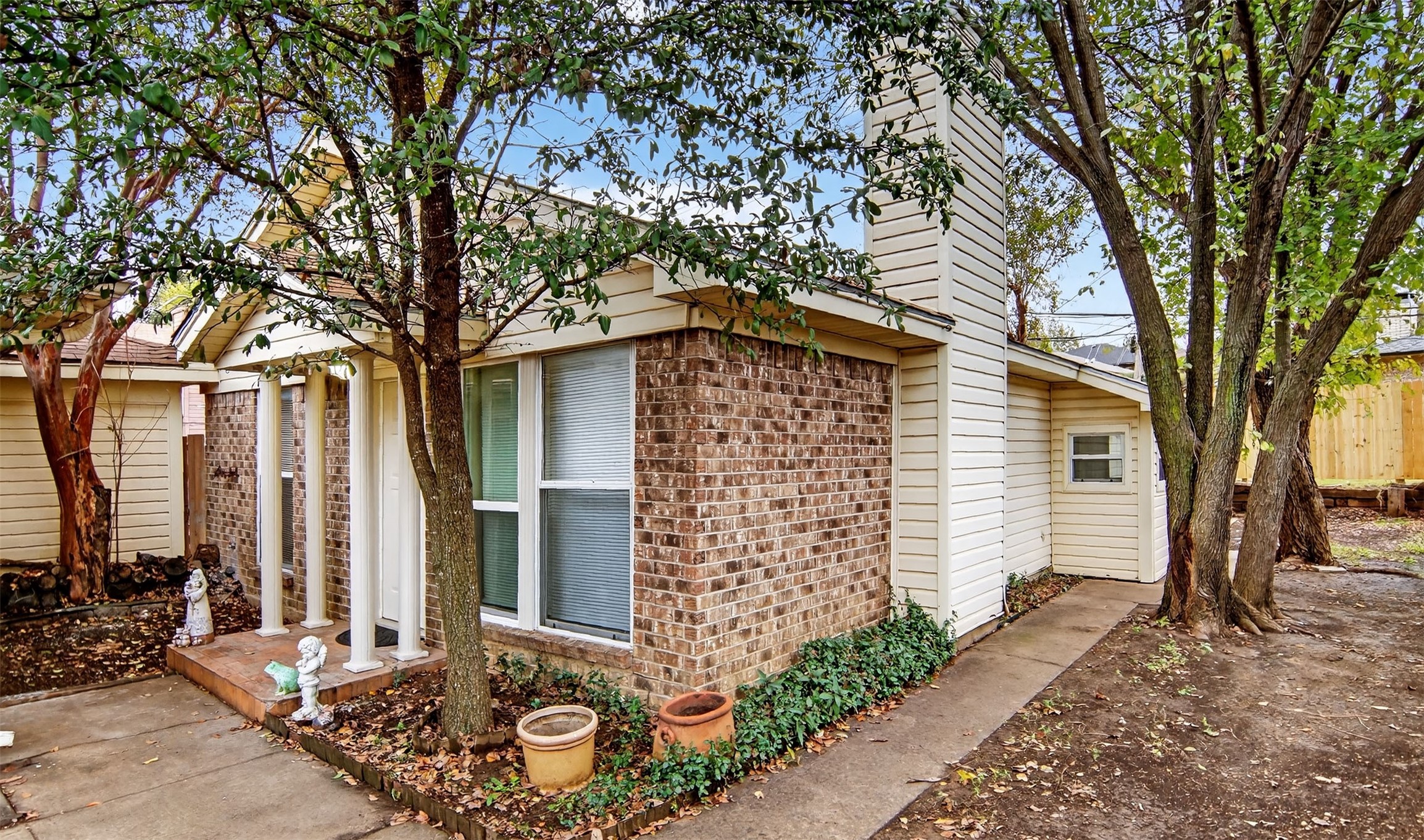 2807 Woodmont Trail Fort Worth TX 76133