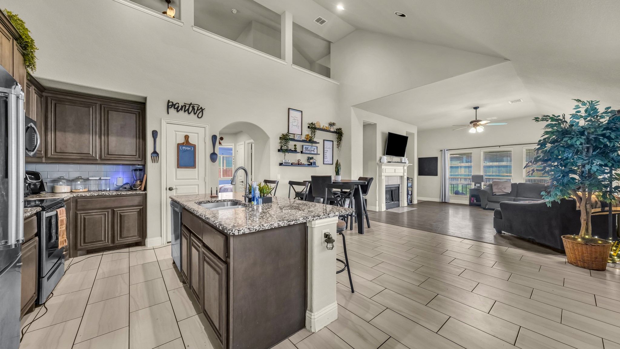 429 Joseph Lane Crowley TX 76036