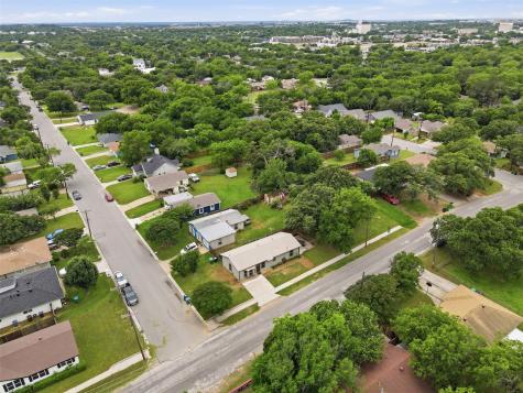 729 Hettie Street Denton TX 76209