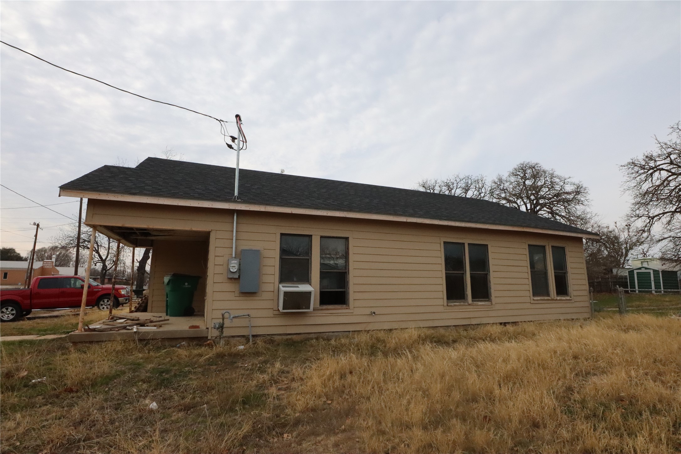 1207 W Main Street Eastland TX 76448