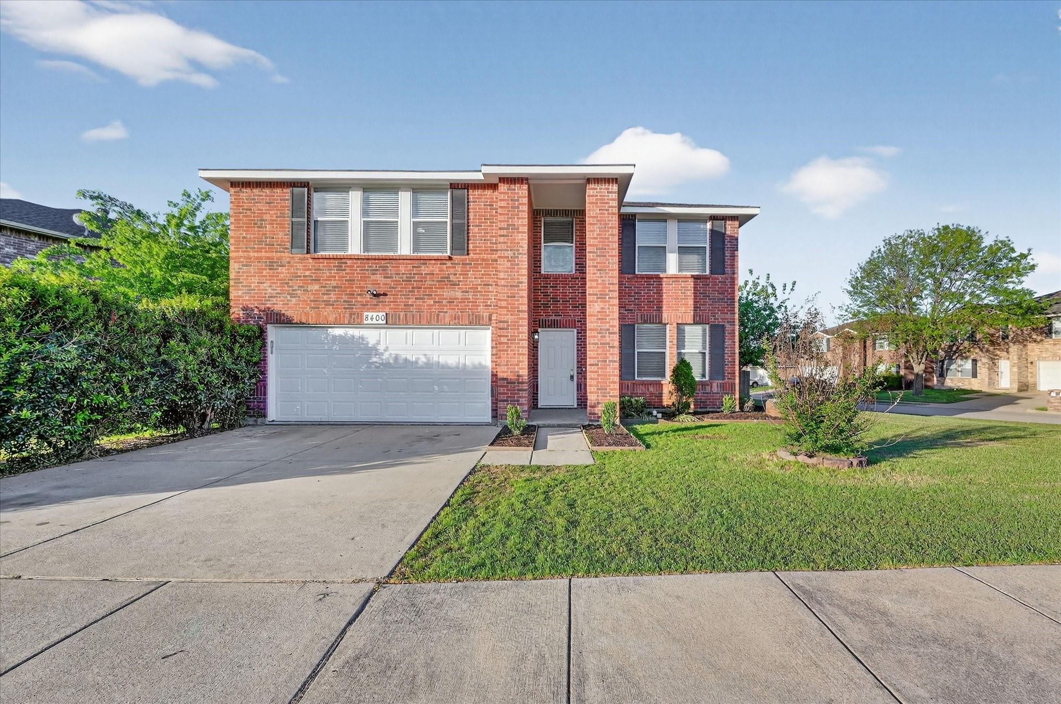 8400 Vinetree Drive Arlington TX 76002