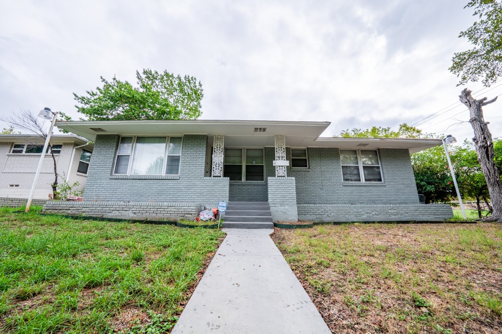 3368 S Edgefield Avenue Dallas TX 75224