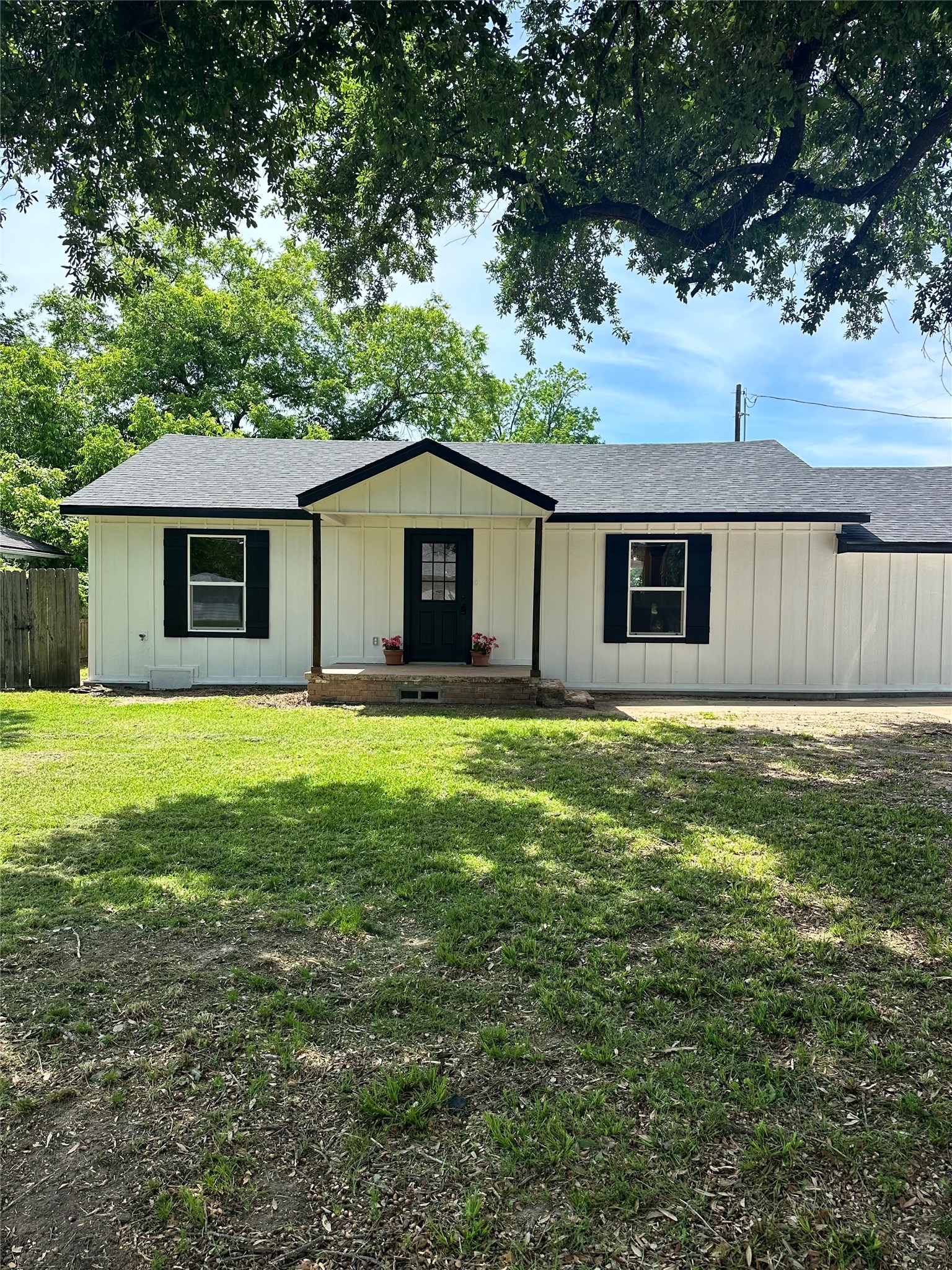1047 Davis Street N Sulphur Springs TX 75482