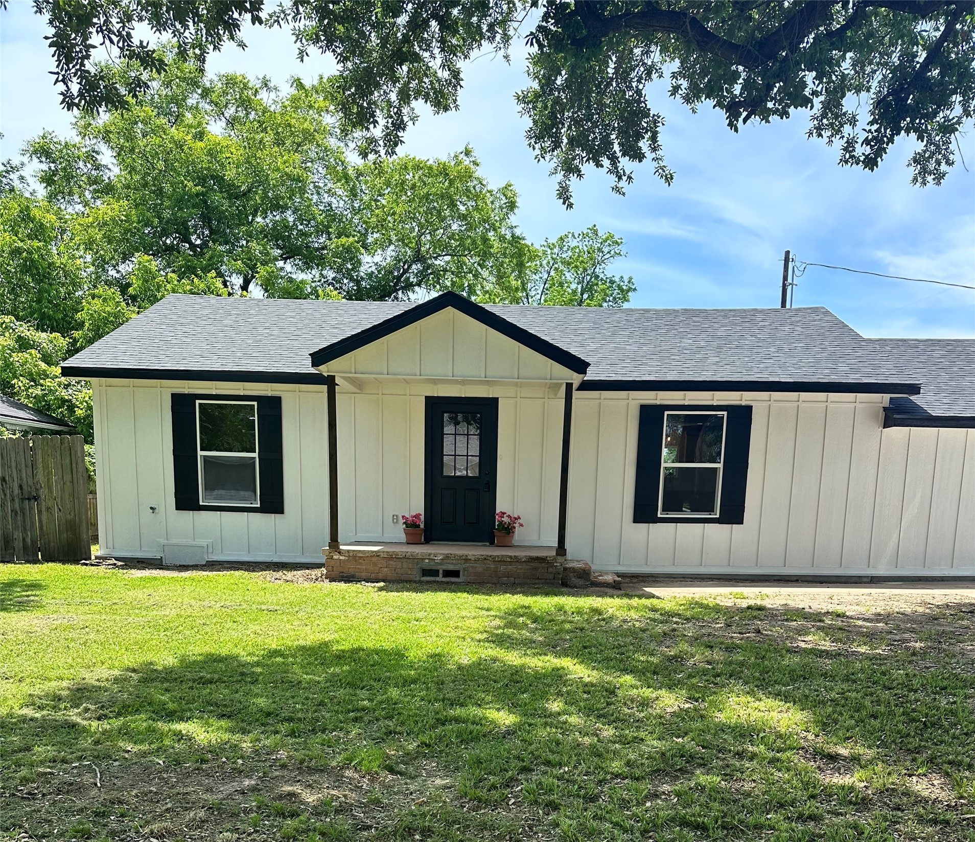 1047 Davis Street N Sulphur Springs TX 75482