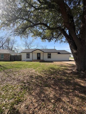 1047 Davis Street N Sulphur Springs TX 75482