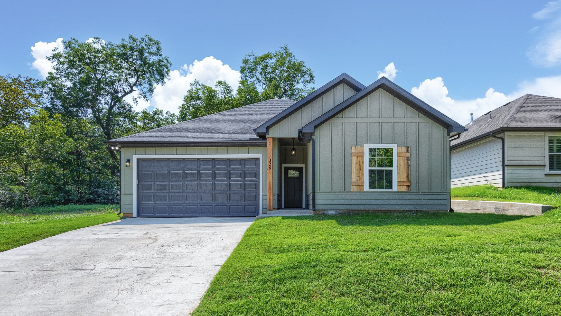 326 W Day Street Denison TX 75020