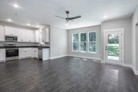 326 W Day Street Denison TX 75020