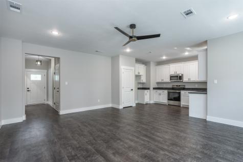 326 W Day Street Denison TX 75020