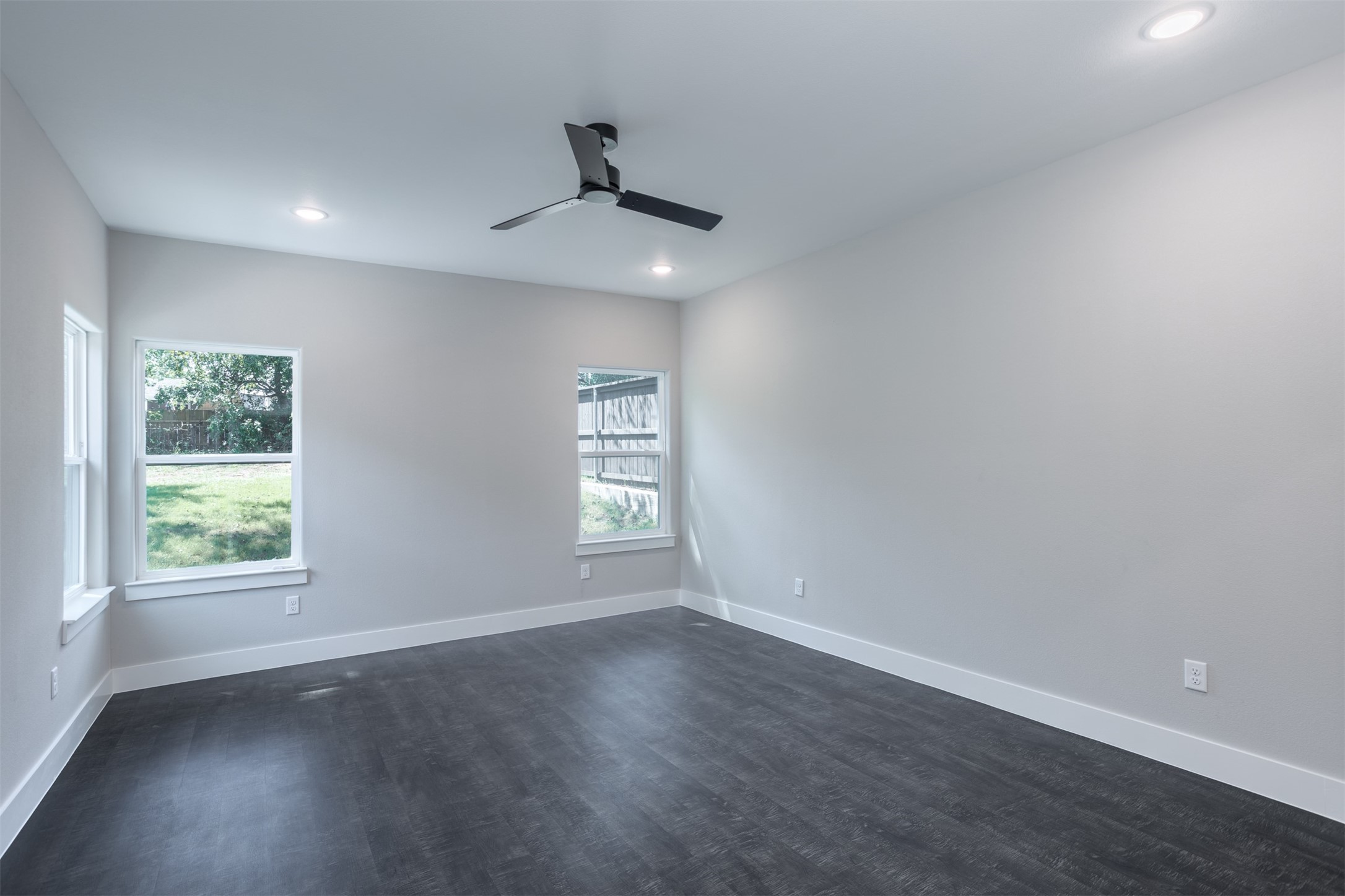 326 W Day Street Denison TX 75020