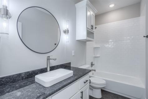 326 W Day Street Denison TX 75020