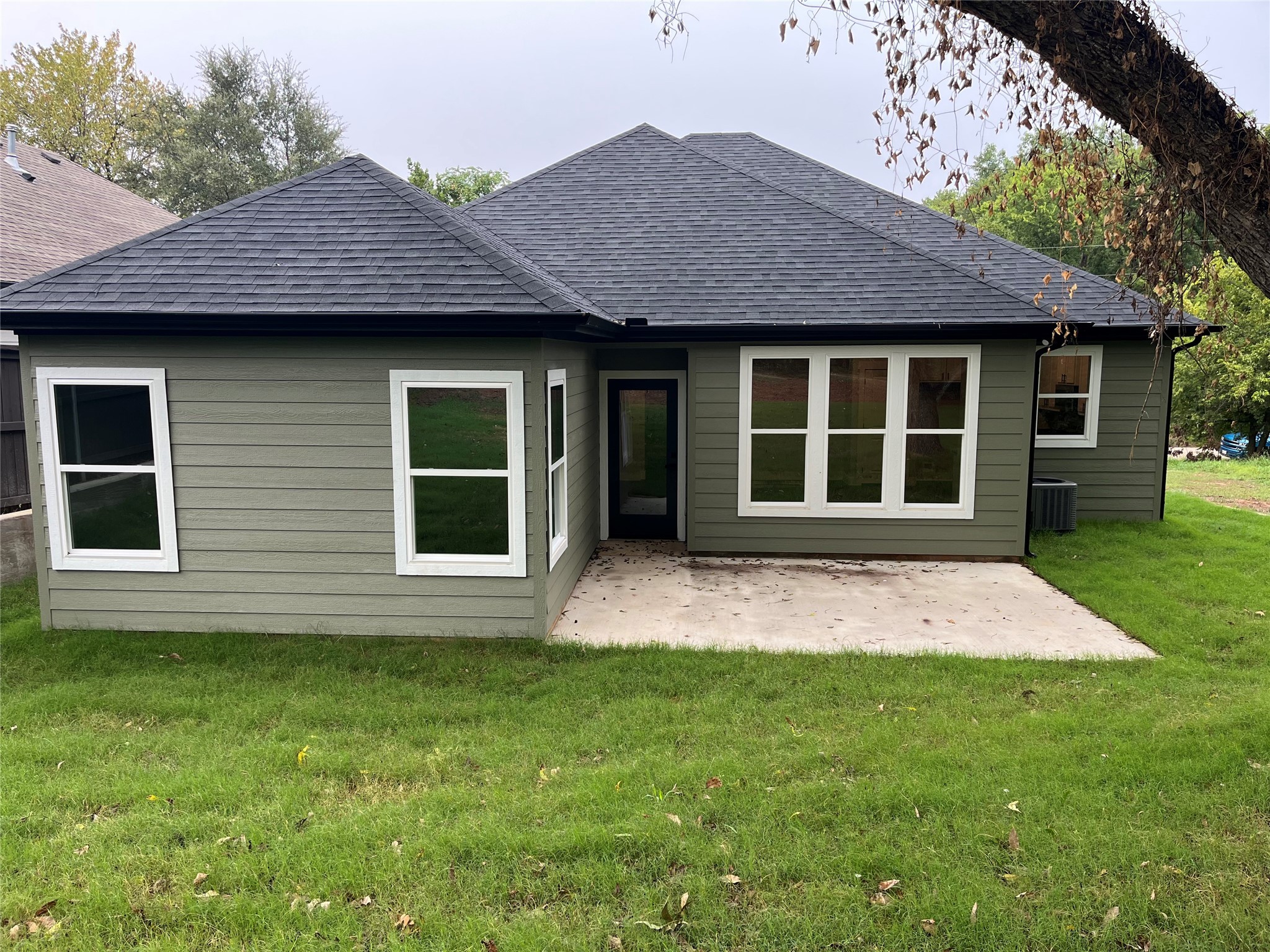 326 W Day Street Denison TX 75020