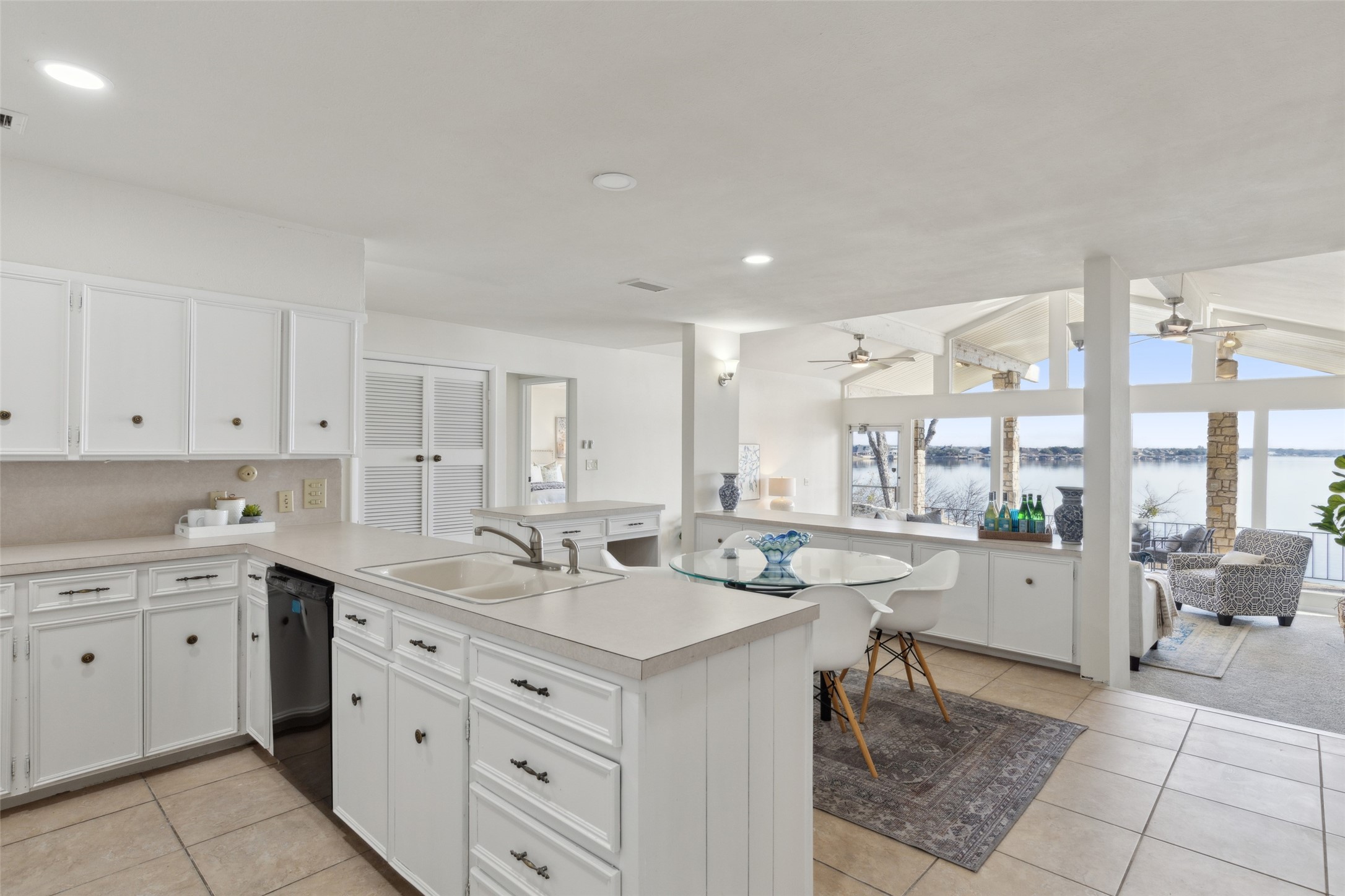 648 S Rough Creek Court Granbury TX 76048