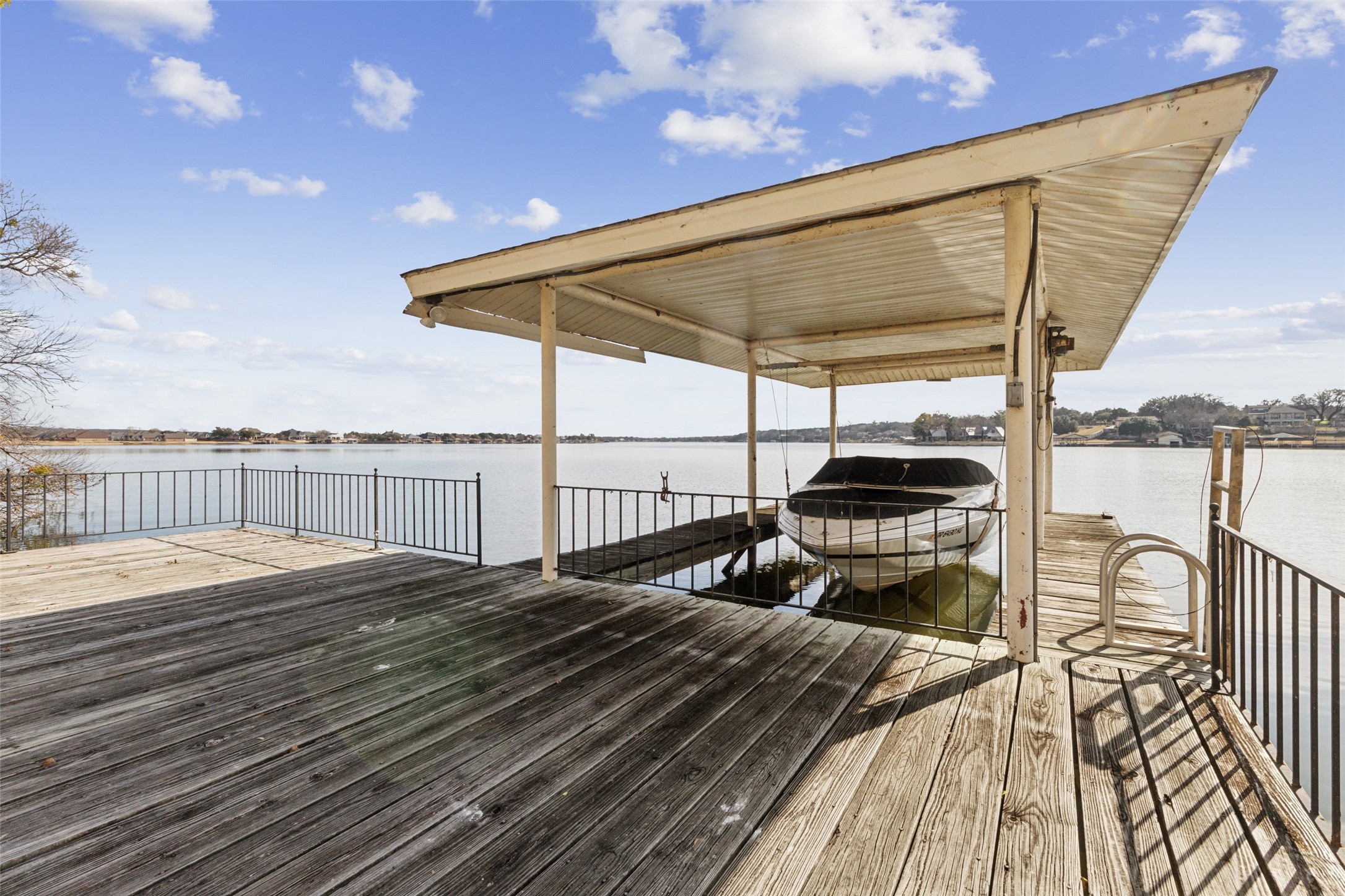 648 S Rough Creek Court Granbury TX 76048
