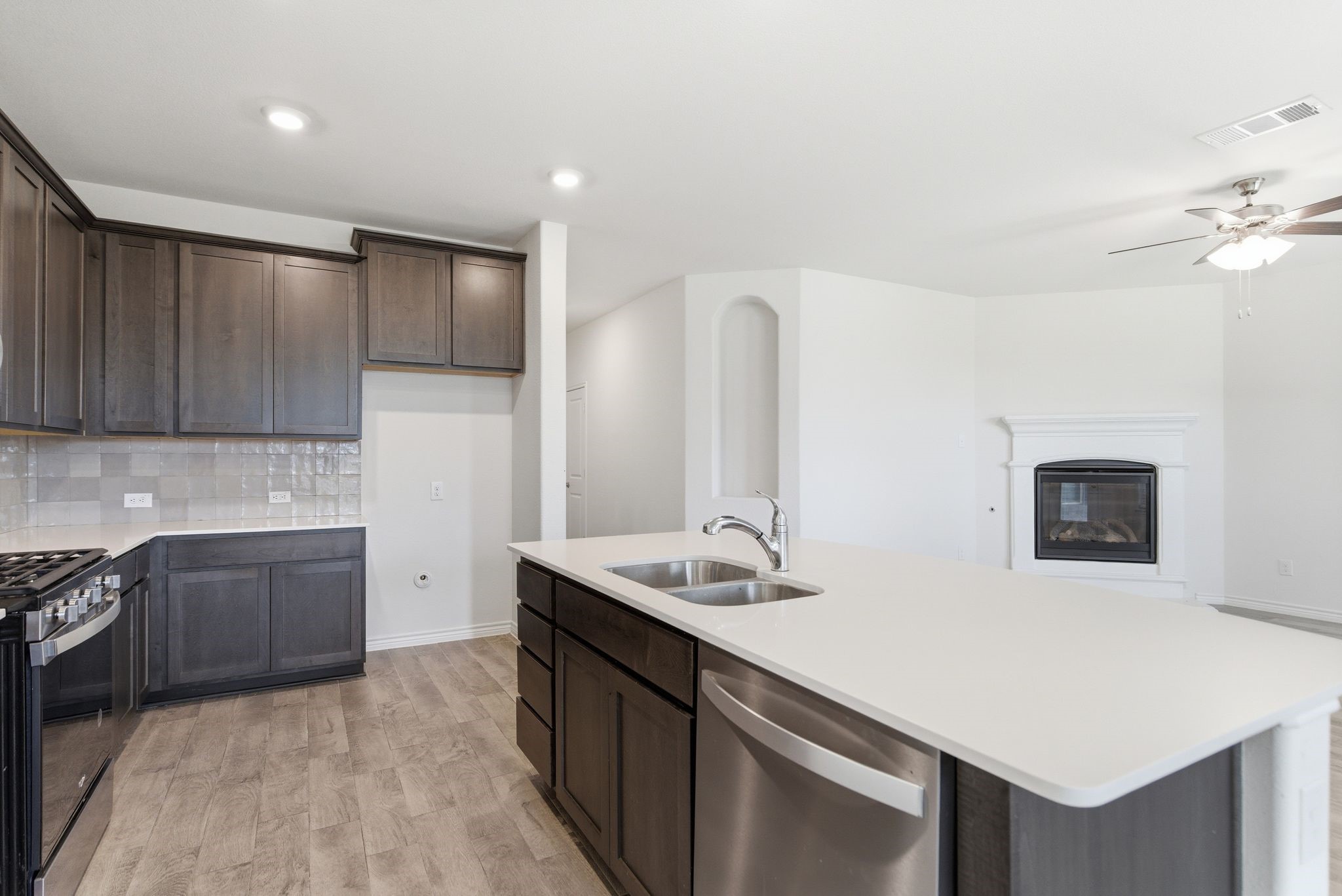 2825 Jasper Trail Aubrey TX 76227