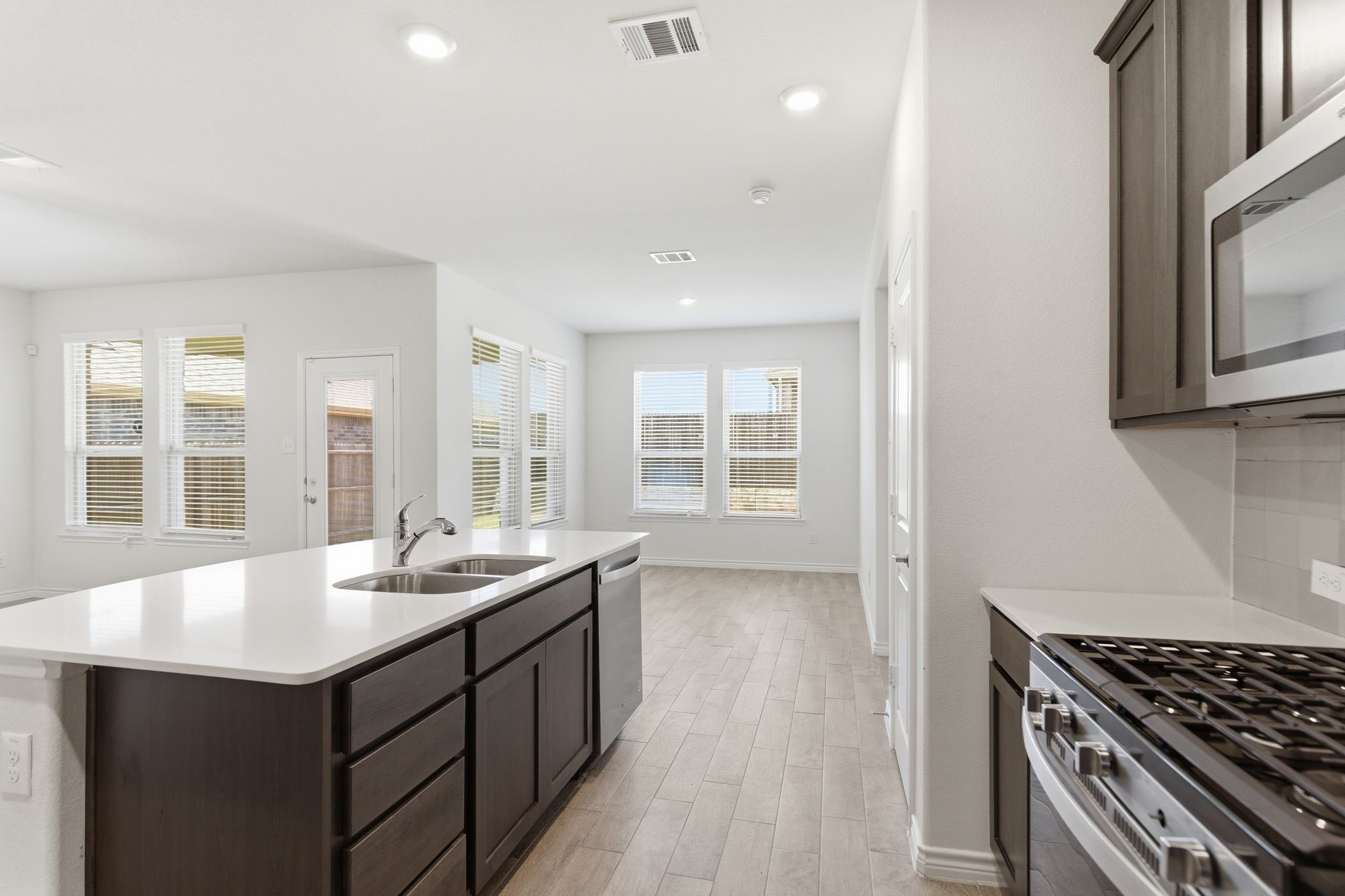 2825 Jasper Trail Aubrey TX 76227