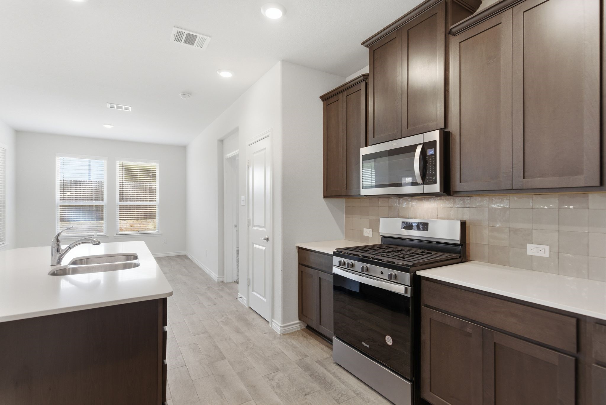 2825 Jasper Trail Aubrey TX 76227