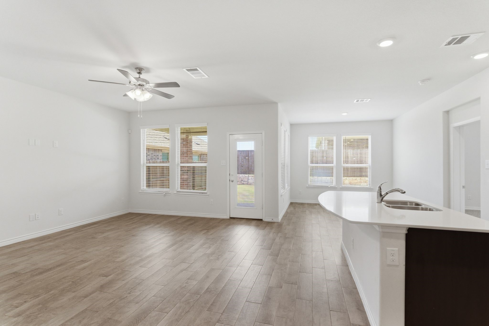 2825 Jasper Trail Aubrey TX 76227