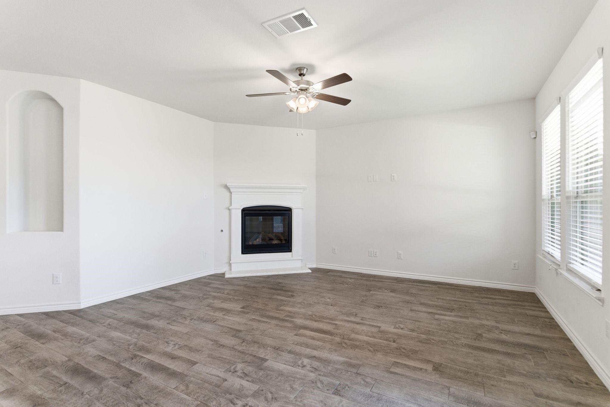 2825 Jasper Trail Aubrey TX 76227
